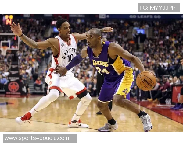 沃特福德上半场表现抢眼6投4中贡献13分4助攻正负值7