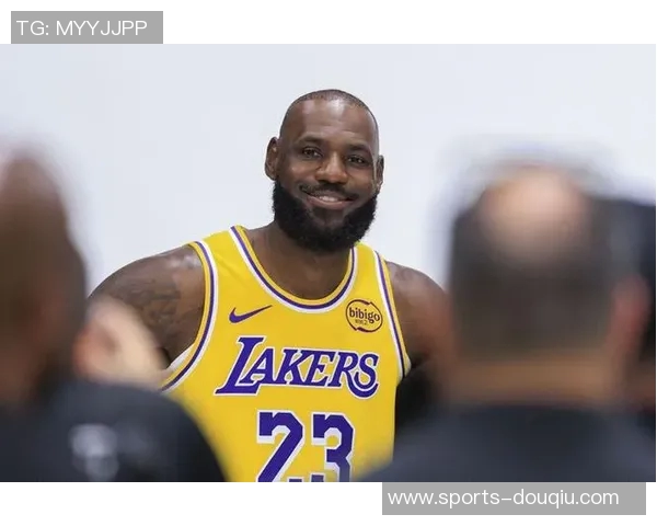 生涯20赛季传奇球星齐聚现役仅剩国王老炮飞侠半神狼王战车傲然屹立