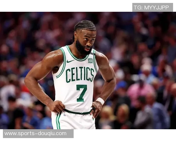 杰伦布朗惊叹斯科蒂巴恩斯力量超群或许有超雄综合征的可能性