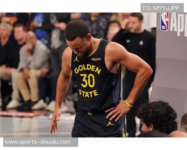 科尔:库里复出将助力斯潘塞上场他的表现是球队胜利的关键因素 科尔:库里复出将助力斯潘塞上场他的表现是球队胜利的关键因素