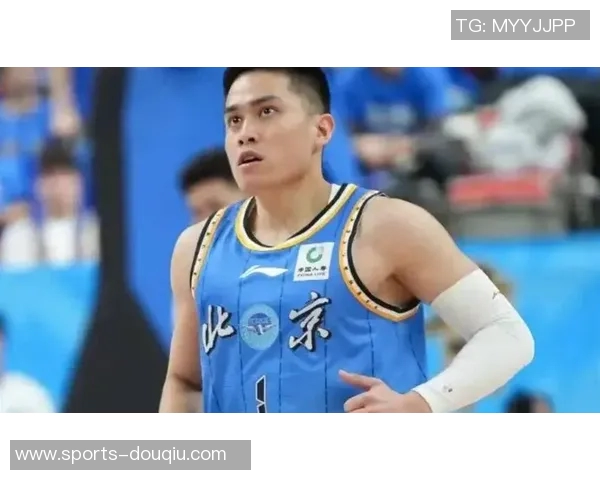 北京外援贝利杰曼强势追分周琦陈盈骏接连犯规送分局势紧张 北京外援贝利杰曼强势追分周琦陈盈骏接连犯规送分局势紧张