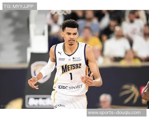 文班亚马寄语索汉:努力是他永恒的品质期待他获得更多上场机会 文班亚马寄语索汉:努力是他永恒的品质期待他获得更多上场机会